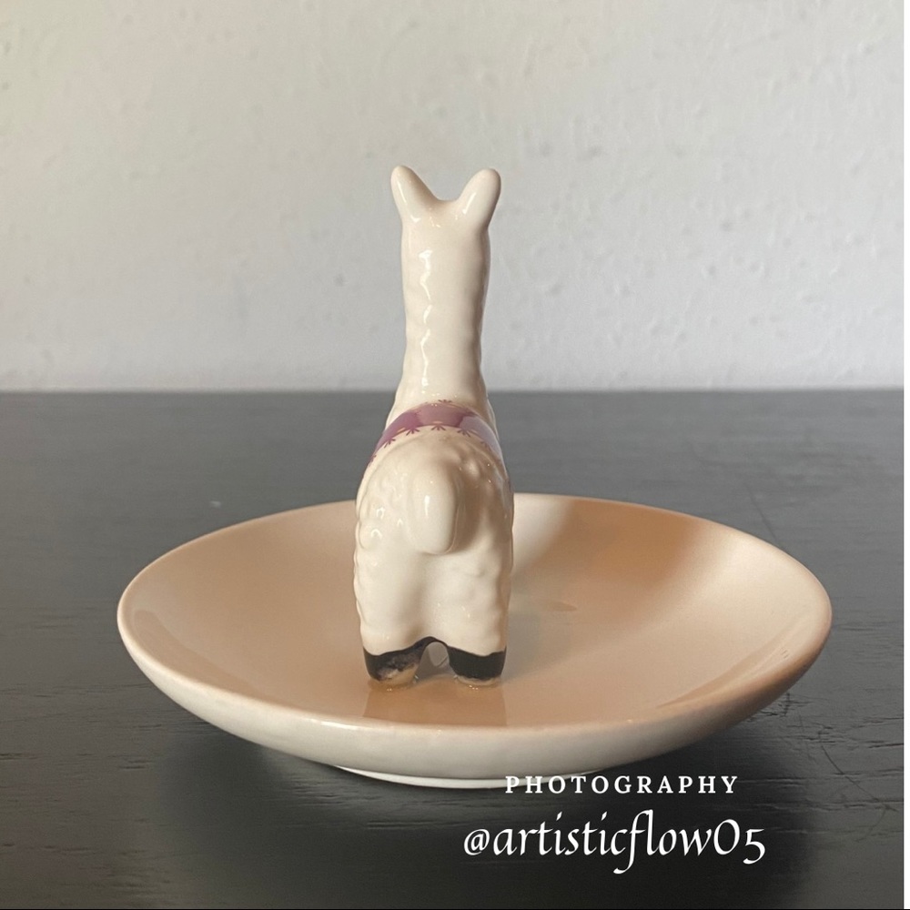 NEW! Ceramic Llama Trinket Tray Ring Holder - Picture 5 of 8